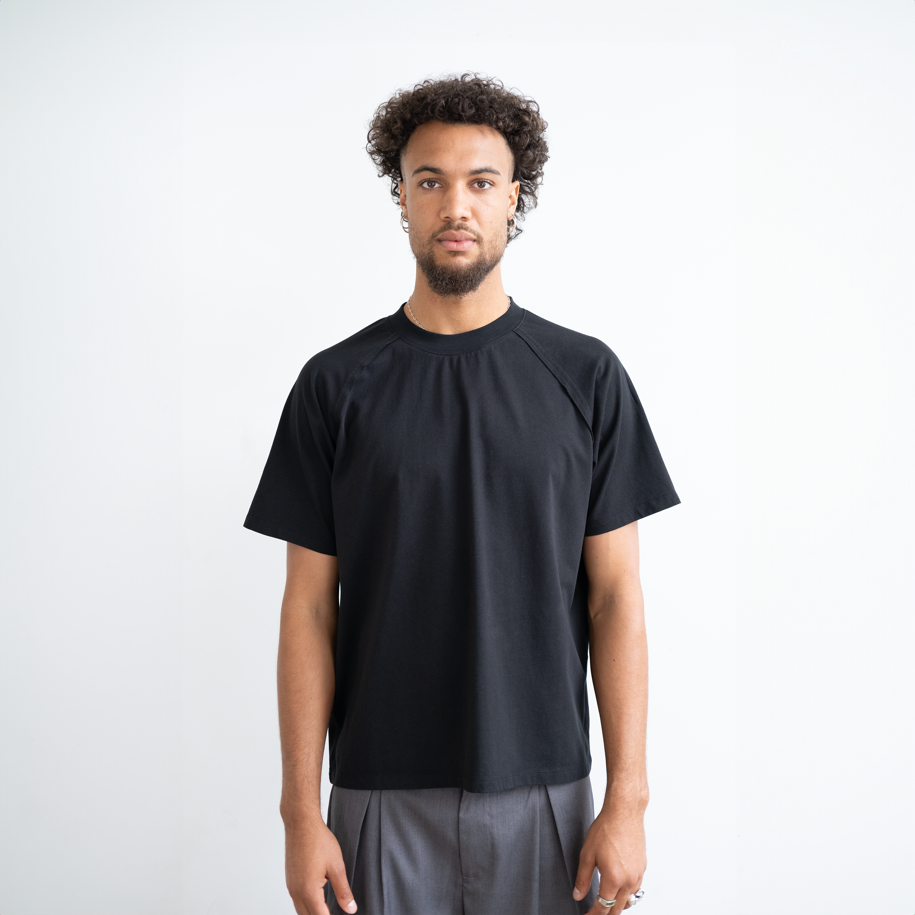 Honour Frayed Tee 'Black'