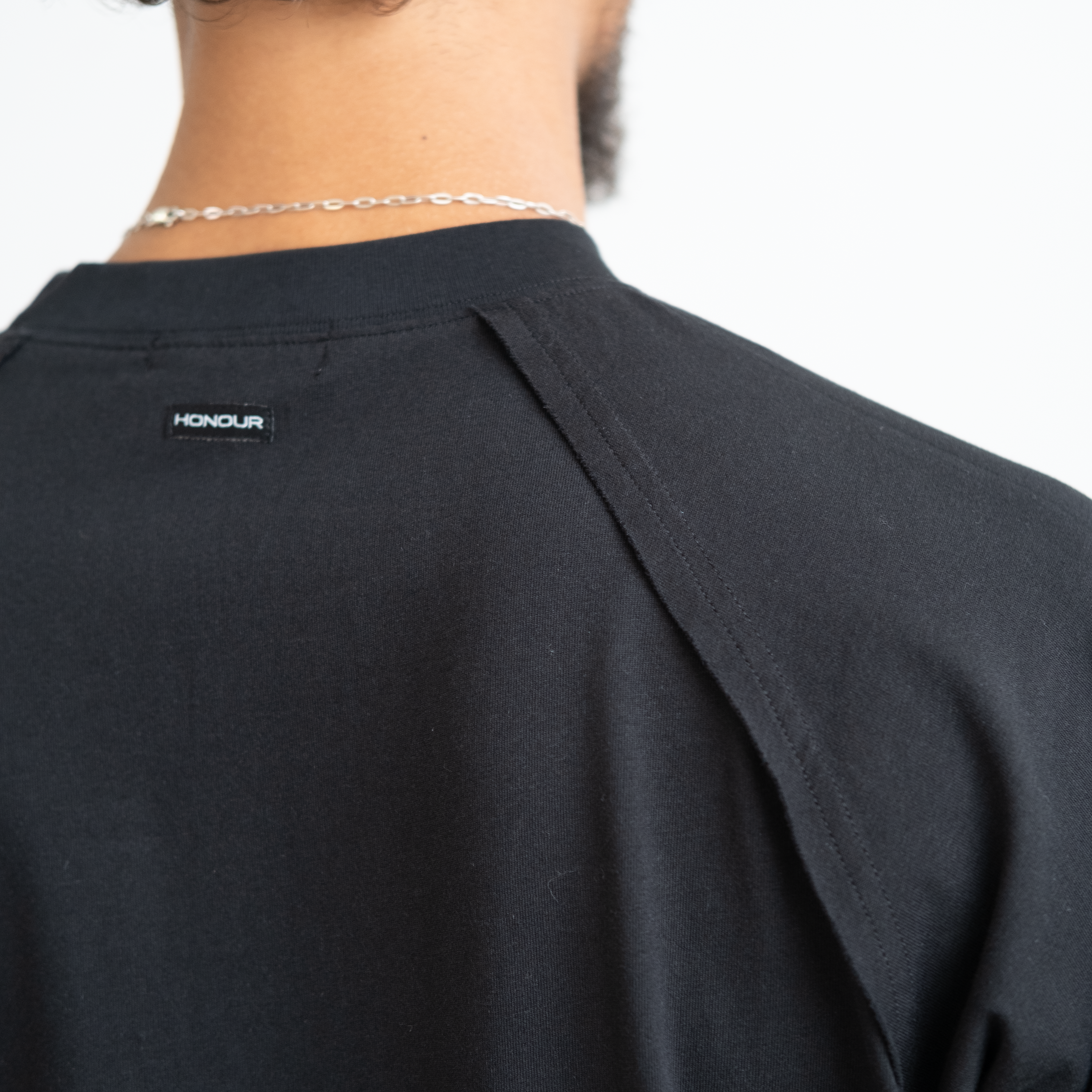 Honour Frayed Tee 'Black'