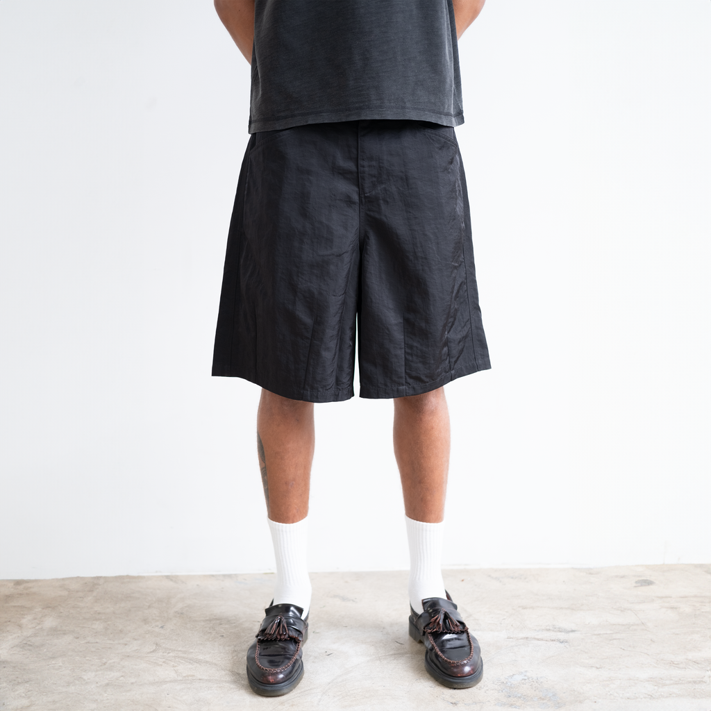 Honour Dart Short 'Black'