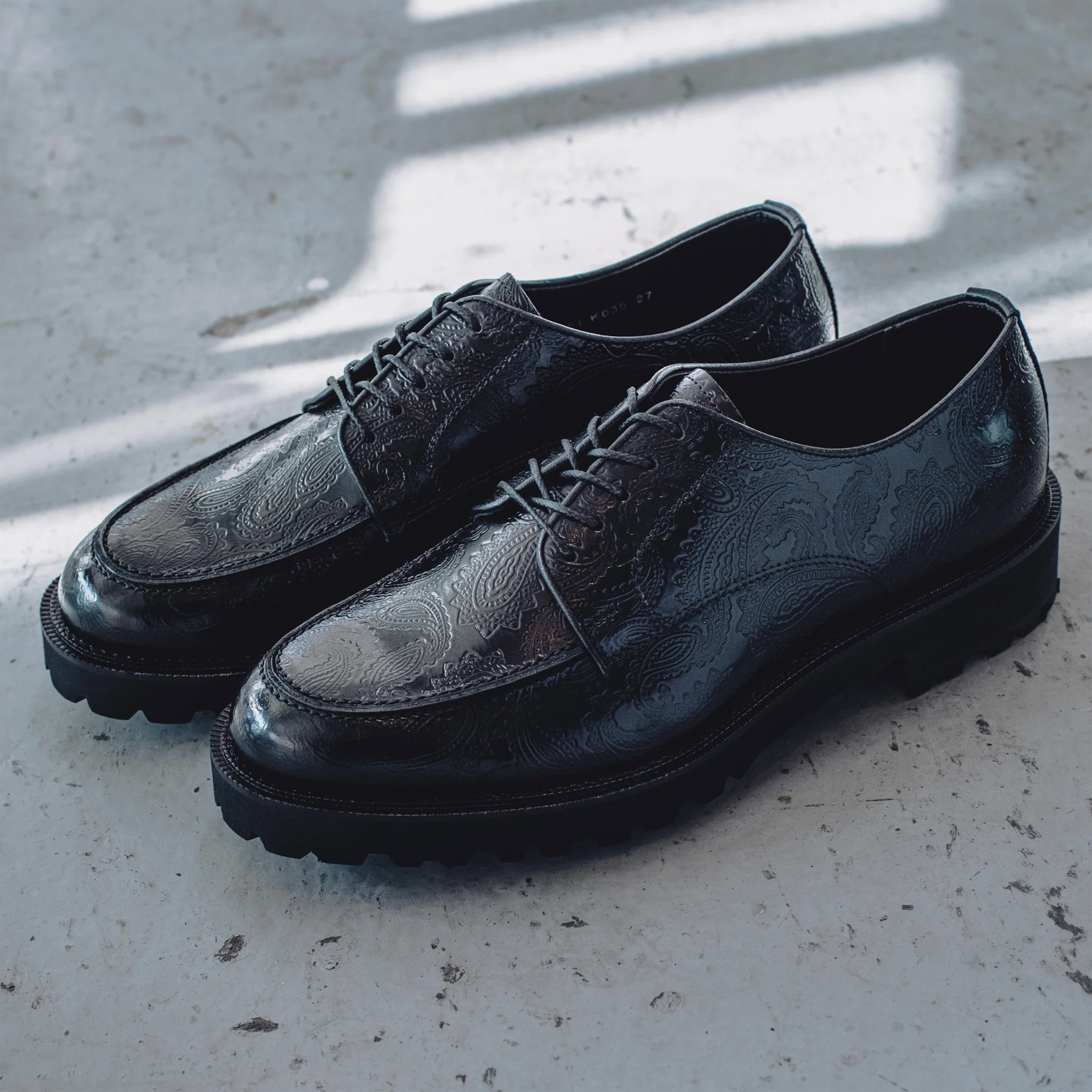 Kenford New Classic U-Tip "Black Paisley"