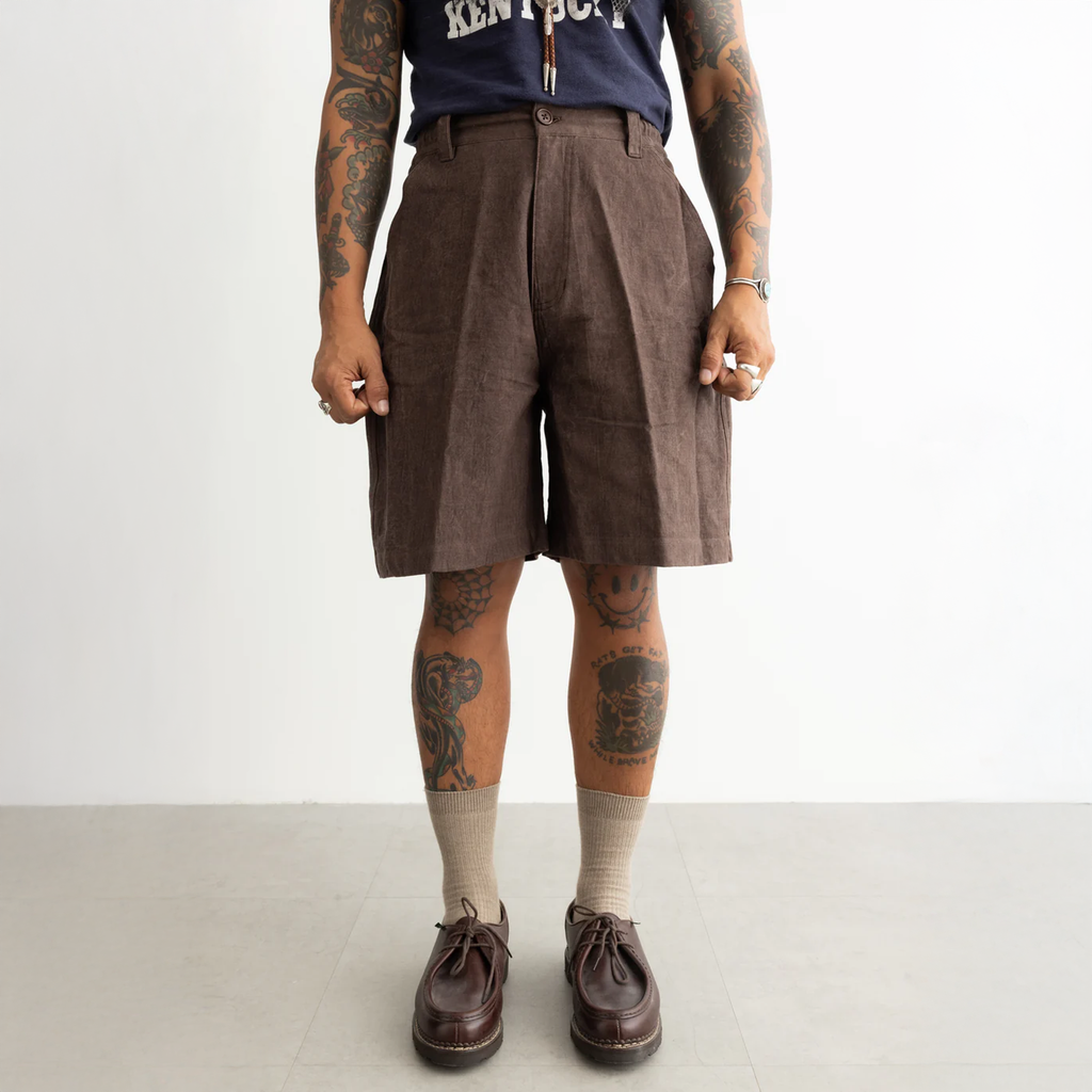 Jan Koleksi Jawa Shorts "Peppercorn"