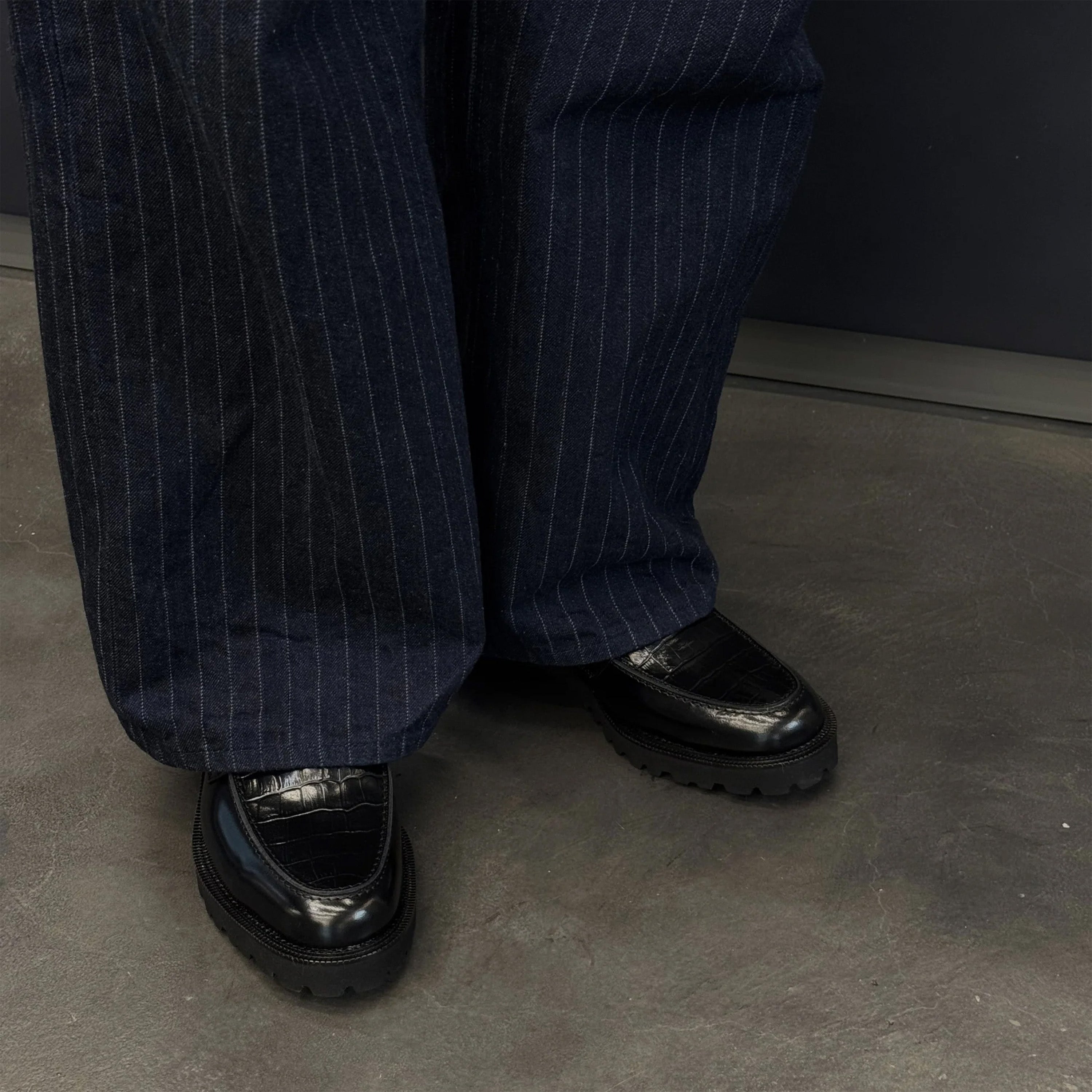 Kenford New Classic Coin Loafers "Black Crocodile"