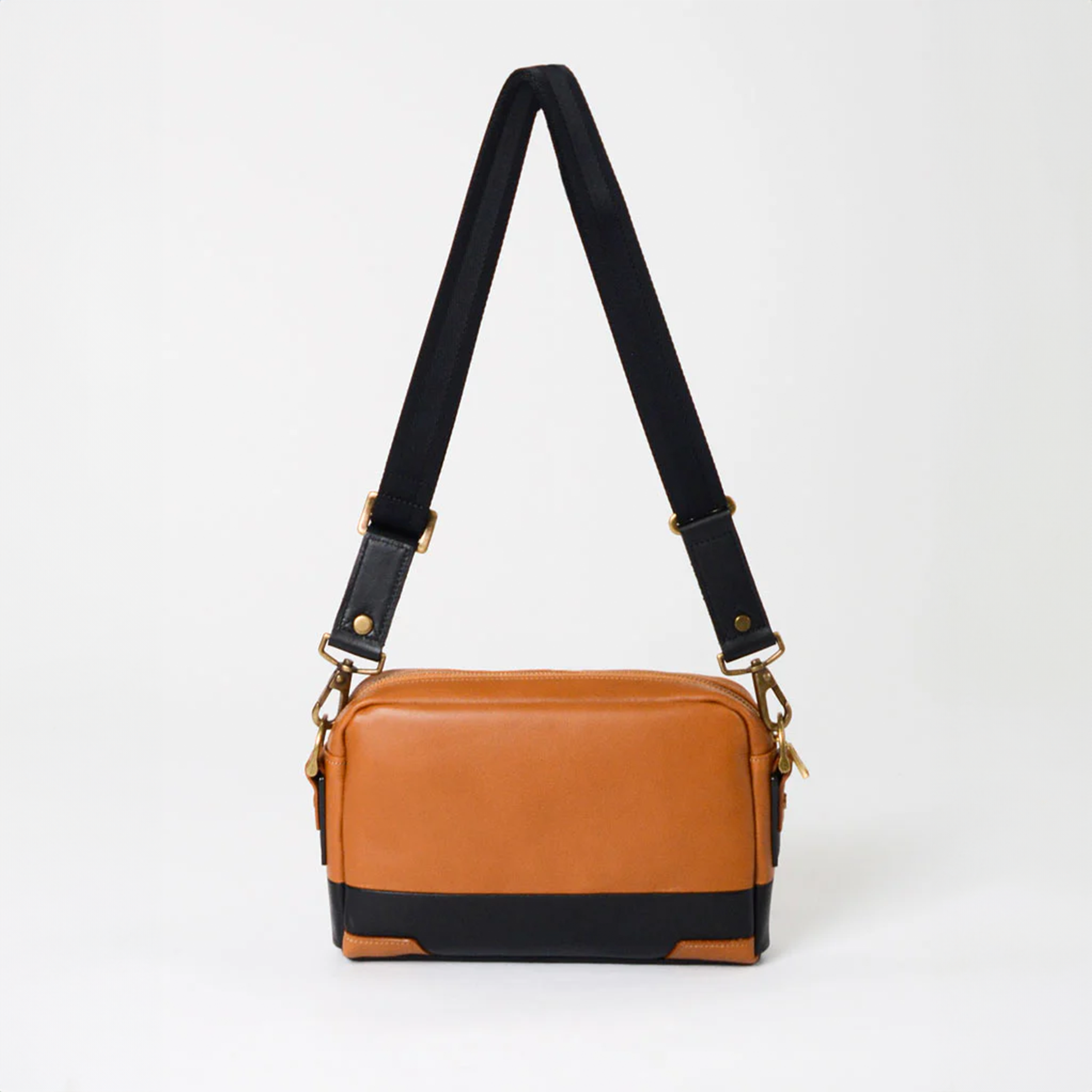 Master-Piece Gloss Shoulder Bag 'Camel'