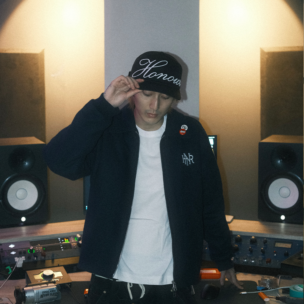 HONOUR Heritage Script Adjustable Hat 'Onyx'